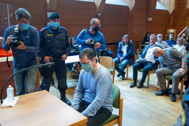 Preview 20200609 Hauptverhandlung gegen rumaenischen LKW-Fahrer wegen Mordes an einer Studentin in Kufstein (14).jpg